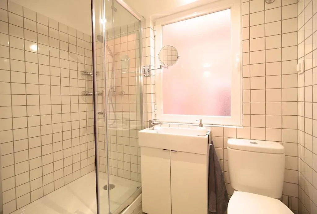 Cozy Apartment In Amazing Location! Lisbona Portogallo