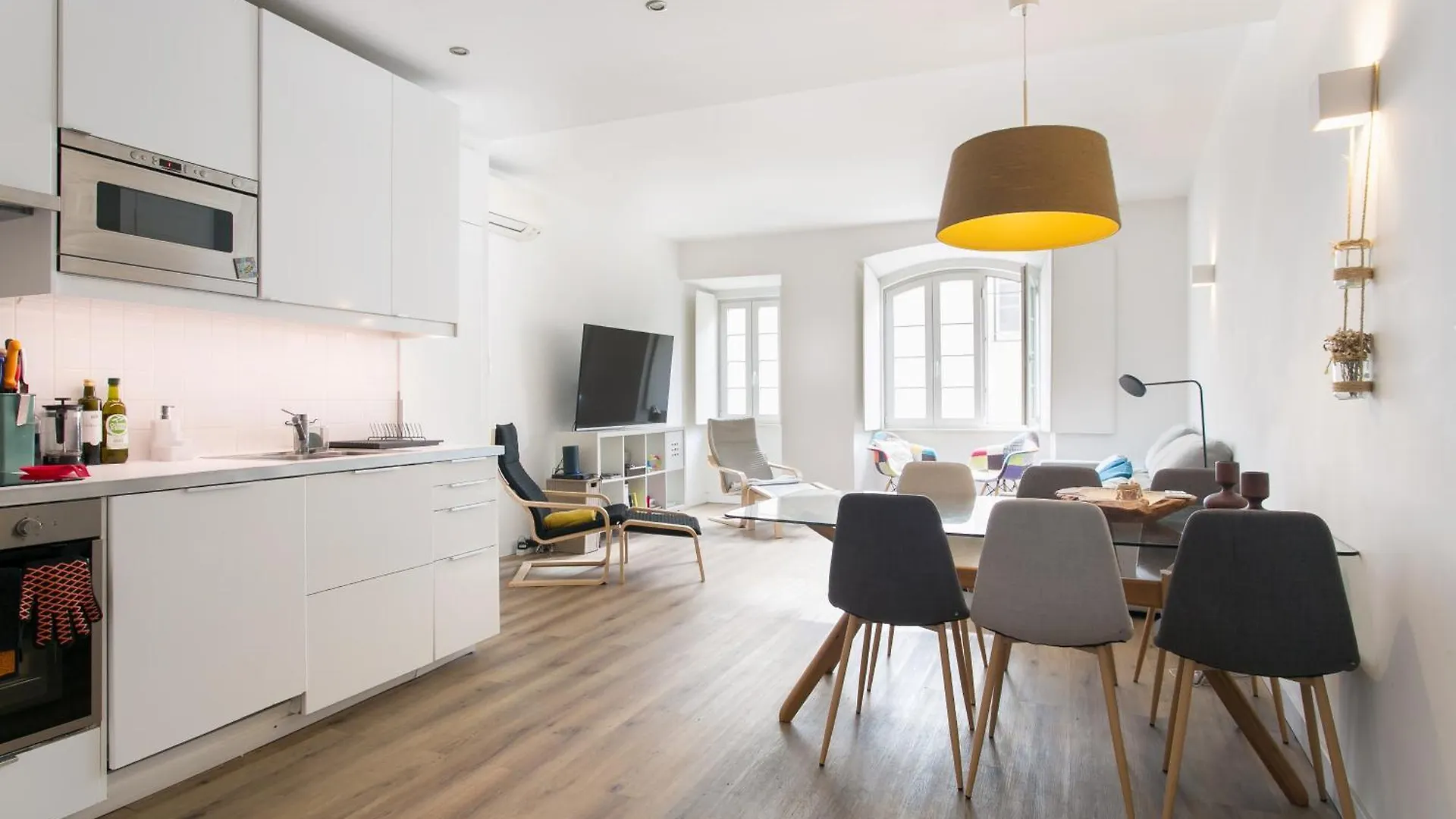 Cozy Apartment In Amazing Location! Lisbon 0*,  Portugal