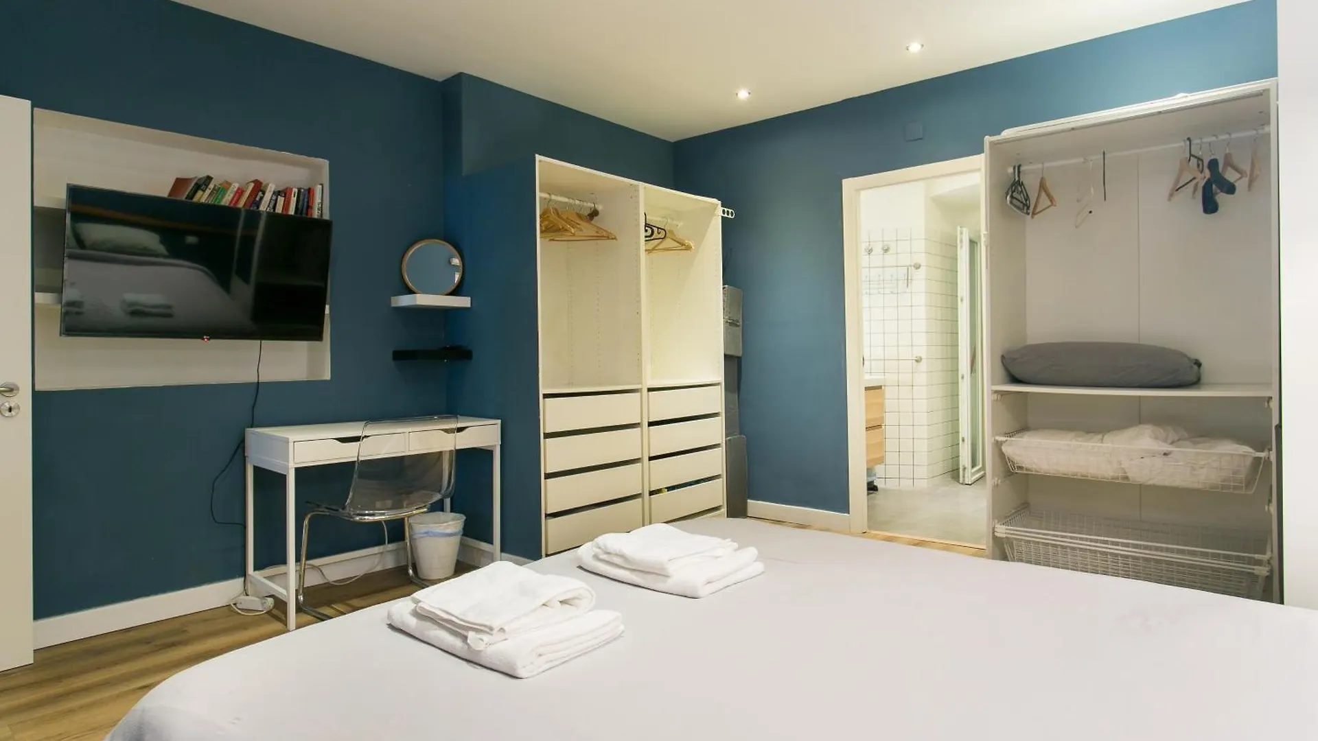 Cozy Apartment In Amazing Location! Lisbona Portogallo
