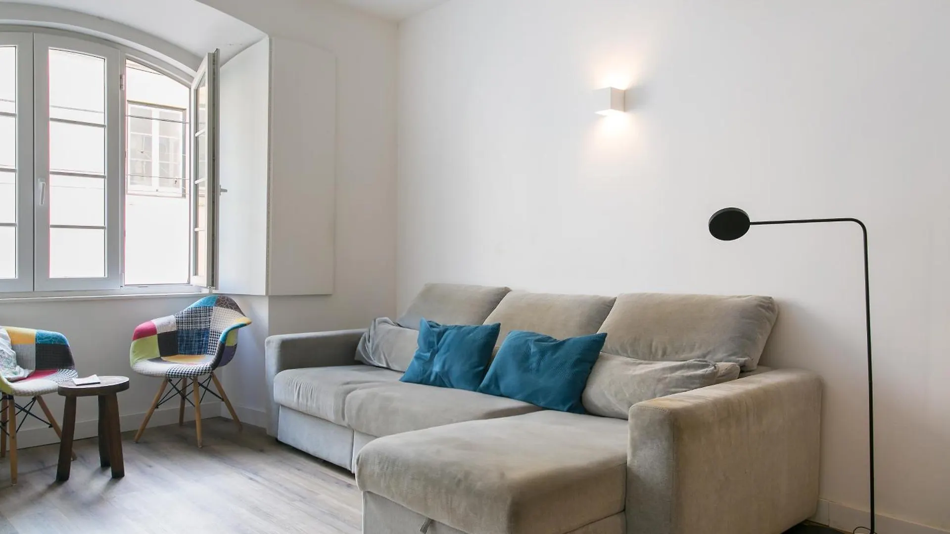 Cozy Apartment In Amazing Location! Lisbon