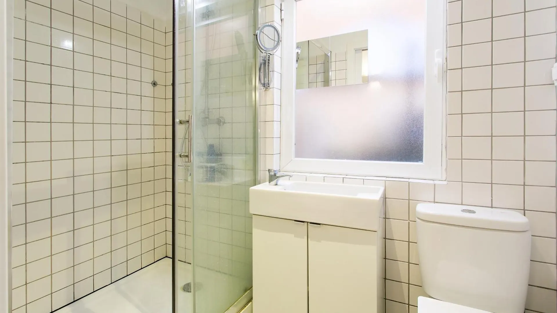 Cozy Apartment In Amazing Location! Lisbon